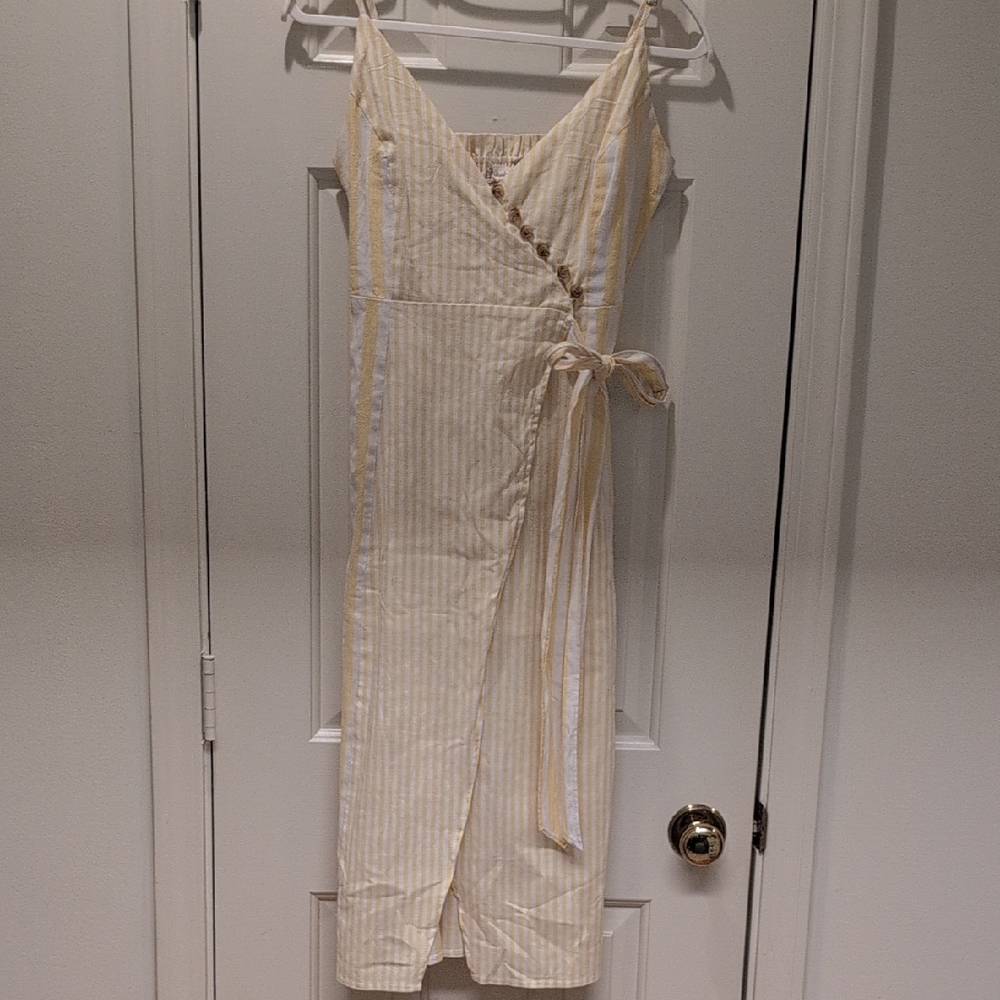 Altar'd State 💛 And White 🤍 Striped Midi Dress